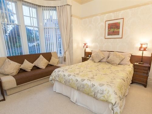 Bryn Woodlands House Guest house